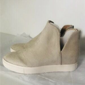 Steve Madden Platform Ankle Booties